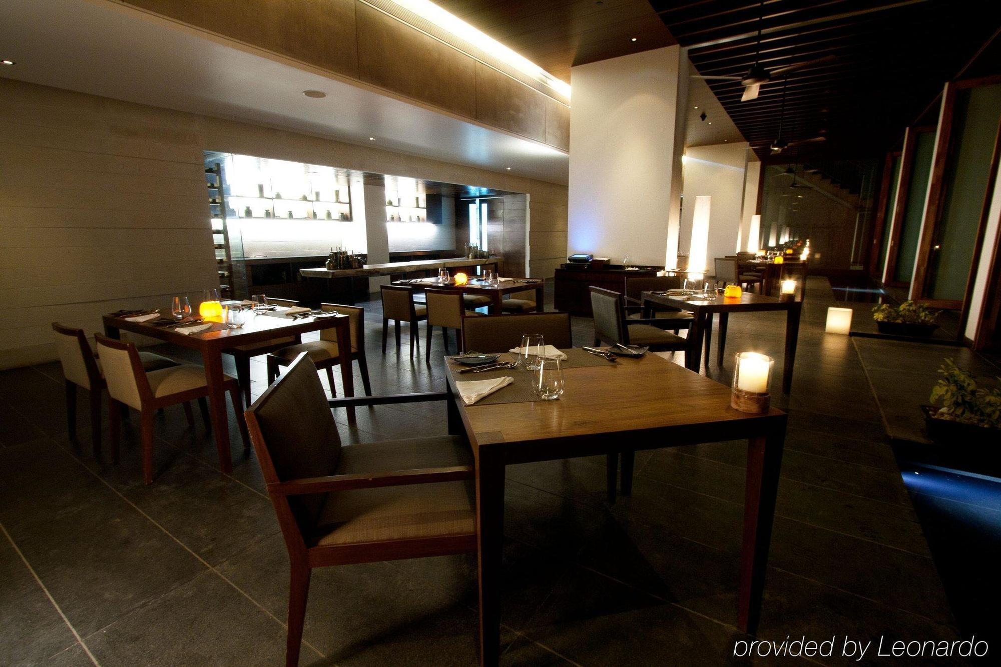 Holiday Inn & Suites Bengaluru Whitefield Restoran foto