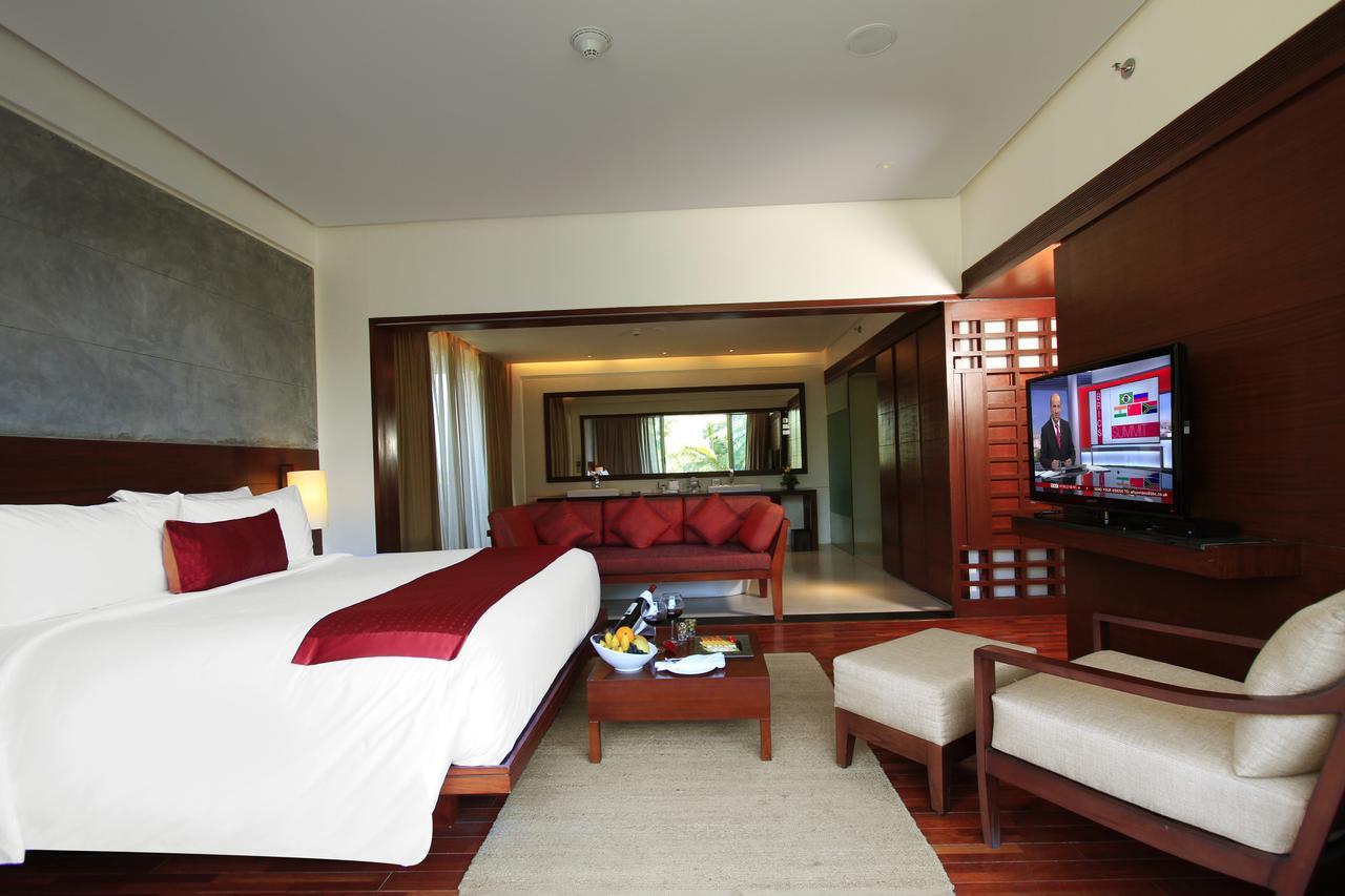 Holiday Inn & Suites Bengaluru Whitefield Bagian luar foto
